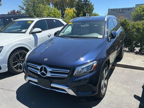 Used 2019 Mercedes-Benz GLC 300 4MATIC image 2