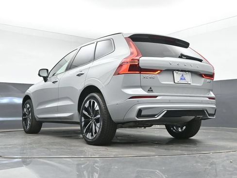 New 2026 Volvo XC60 B5 Plus w/ Protection Package Premier AWD/4WD image 43