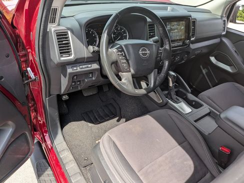 Used 2022 Nissan Frontier SV AWD/4WD image 13