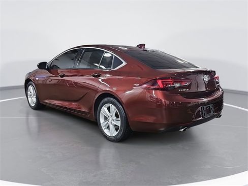 Used 2018 Buick Regal Preferred w/ Sights and Sounds Package image 5