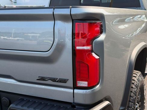 New 2026 Chevrolet Silverado 2500 ZR2 w/ LPO, Dark Essentials Package AWD/4WD image 17