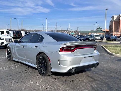 Used 2021 Dodge Charger R/T w/ Plus Group image 7