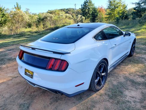 Used 2017 Ford Mustang GT Premium image 7