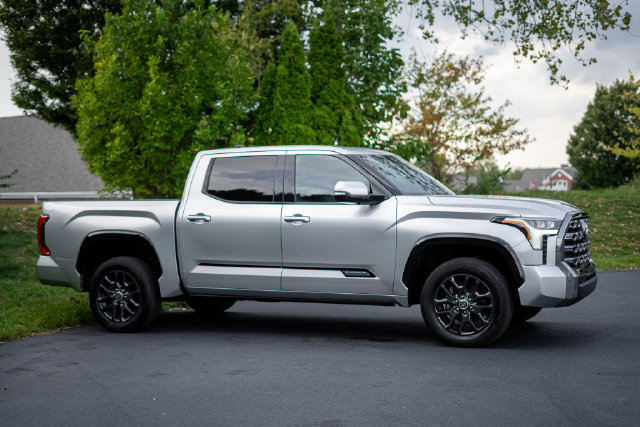 Used 2023 Toyota Tundra Platinum AWD/4WD image 4