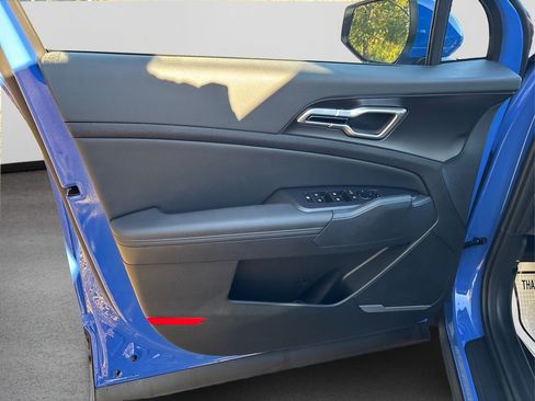 New 2026 Kia Sportage EX image 14