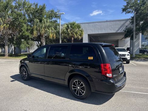 Used 2019 Dodge Grand Caravan GT FWD image 7
