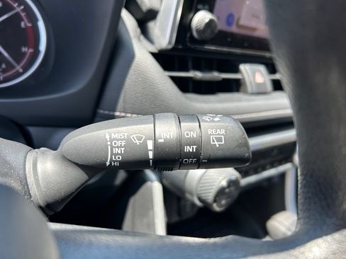 Used 2023 Toyota RAV4 XLE FWD image 23
