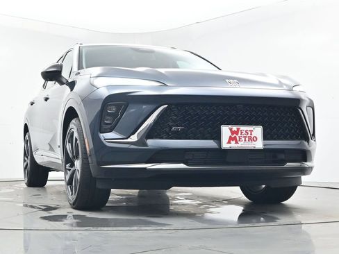 New 2026 Buick Envision Sport Touring image 28