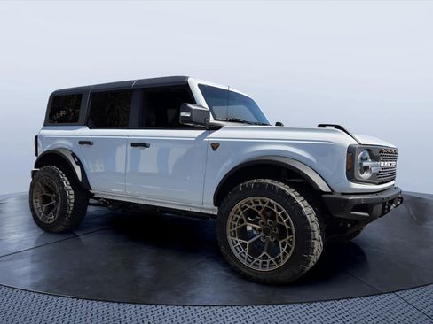 Used 2024 Ford Bronco Badlands AWD/4WD image 1
