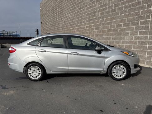 Used 2014 Ford Fiesta S image 4