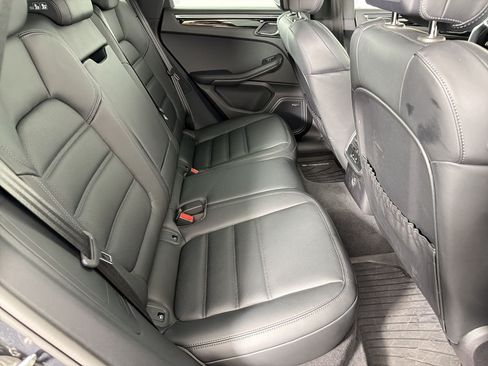 Certified 2026 Porsche Macan AWD/4WD image 29