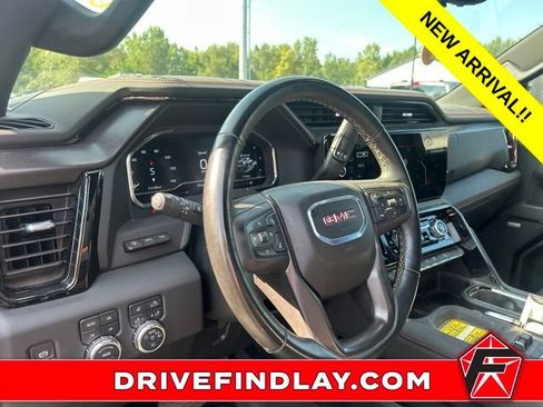 Used 2025 GMC Sierra 2500 AT4 w/ AT4 Premium Plus Package AWD/4WD image 13