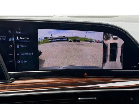 Used 2023 Cadillac Escalade Premium Luxury AWD/4WD image 9