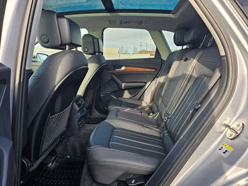 Used 2023 Audi Q5 2.0T Premium image 13