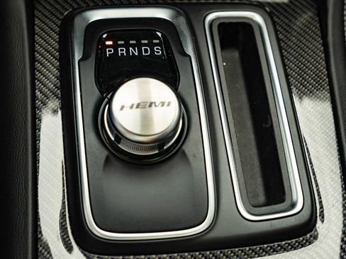 Used 2023 Chrysler 300 C RWD image 37