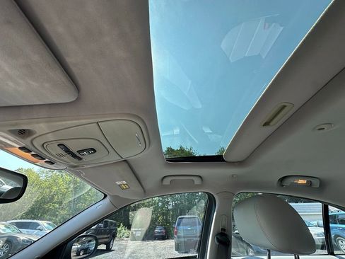 Used 2005 Jaguar S-TYPE R image 18