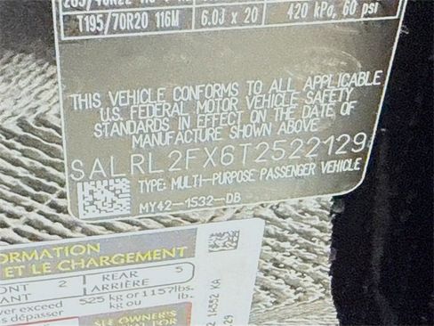 New 2026 Land Rover Discovery Dynamic SE image 34