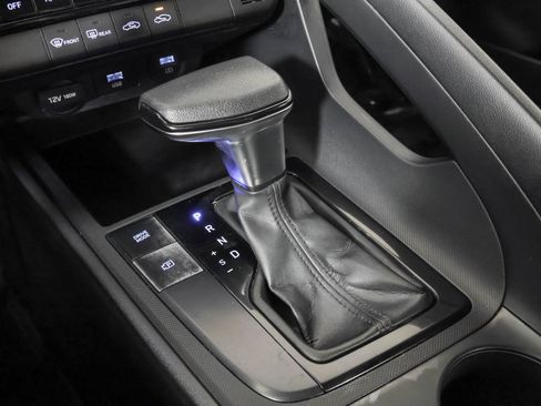 Used 2021 Hyundai Elantra SEL FWD image 31