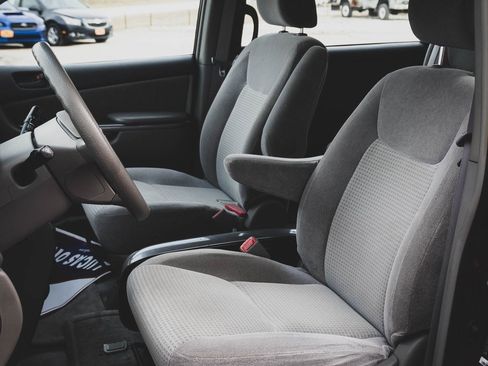 Used 2006 Toyota Sienna CE image 13