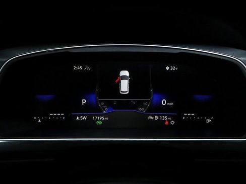 Used 2024 Volkswagen Tiguan SE R-Line image 26