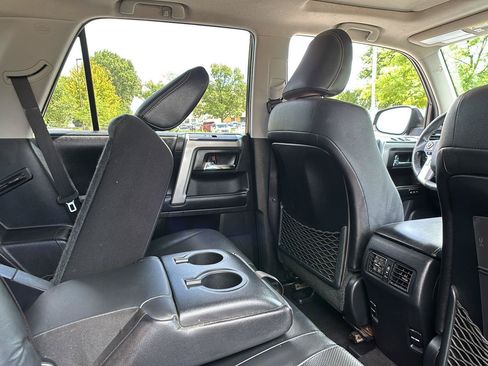 Used 2017 Toyota 4Runner Limited AWD/4WD image 20