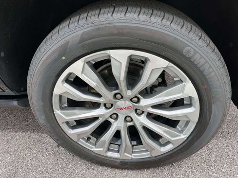 Certified 2023 GMC Yukon Denali AWD/4WD image 11