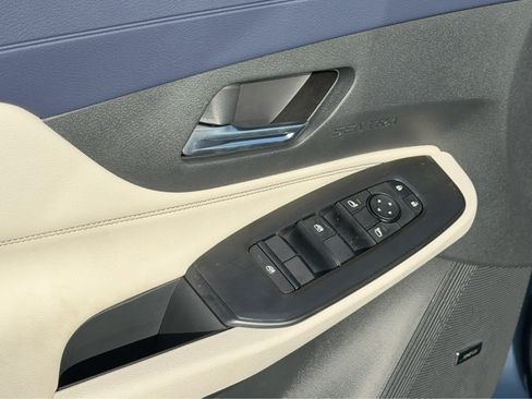 Used 2026 Nissan Sentra SL w/ Floor Mat Package FWD image 21