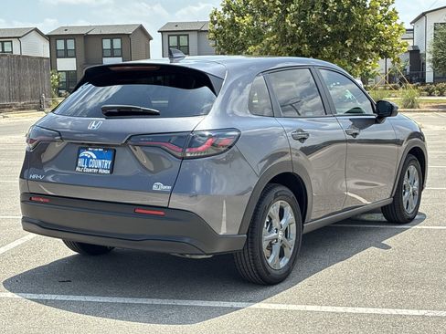 Certified 2027 Honda HR-V LX image 6