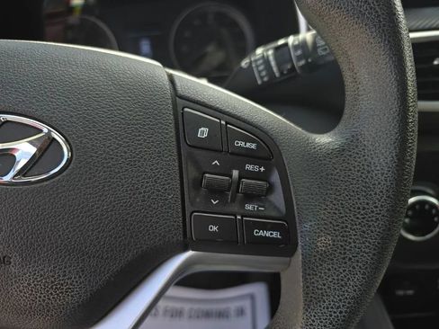 Used 2019 Hyundai Tucson SE AWD/4WD image 17