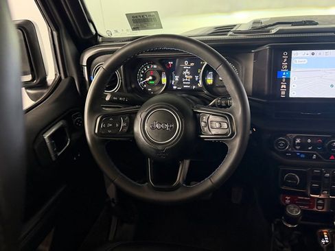 Used 2024 Jeep Wrangler Unlimited Rubicon 4xe AWD/4WD image 16