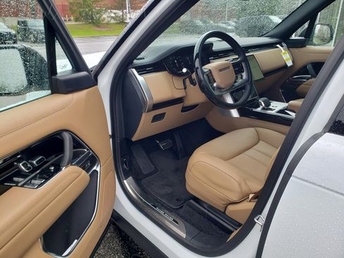 New 2026 Land Rover Range Rover Long Wheelbase SE AWD/4WD image 9