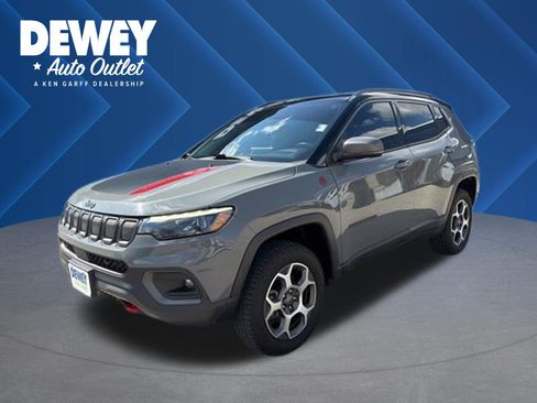 Used 2022 Jeep Compass Trailhawk w/ Trailhawk Elite Group AWD/4WD image 1