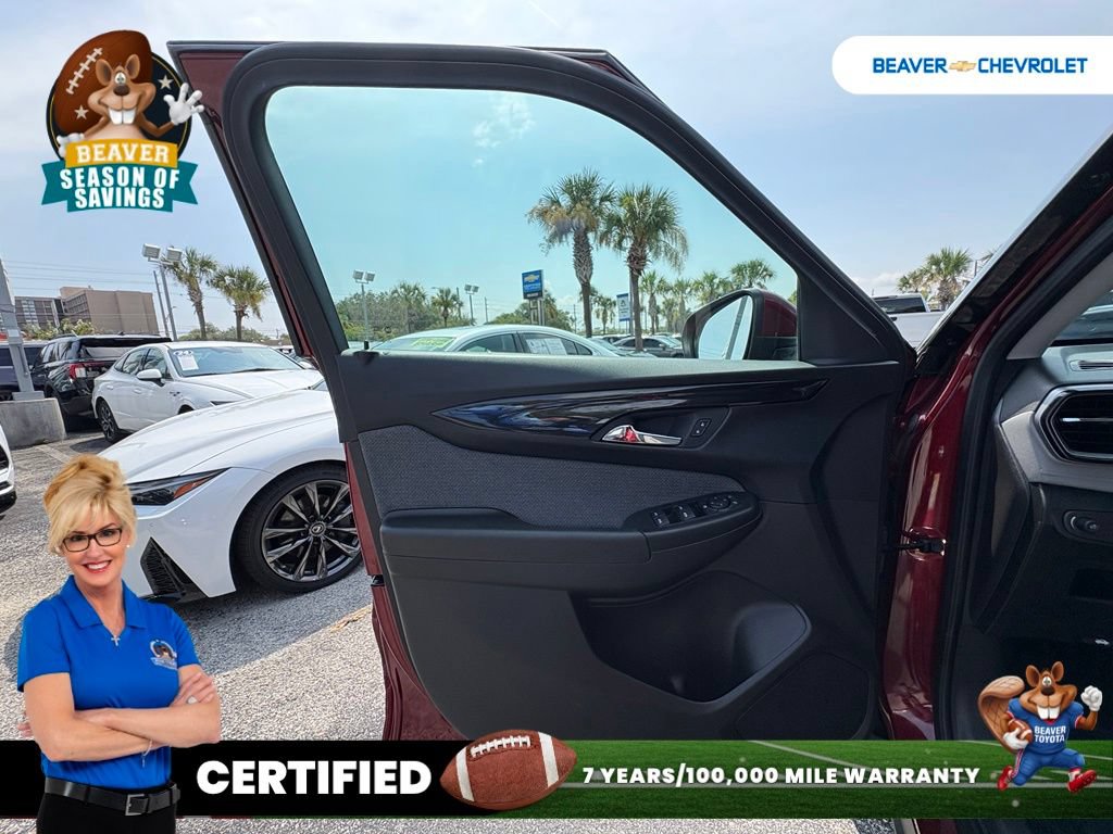 Used 2025 Chevrolet TrailBlazer LT FWD image 33