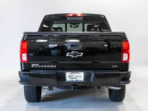 Used 2017 Chevrolet Silverado 1500 LTZ Z71 w/ Midnight Edition AWD/4WD image 27