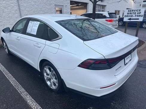 Certified 2023 Honda Accord LX image 9