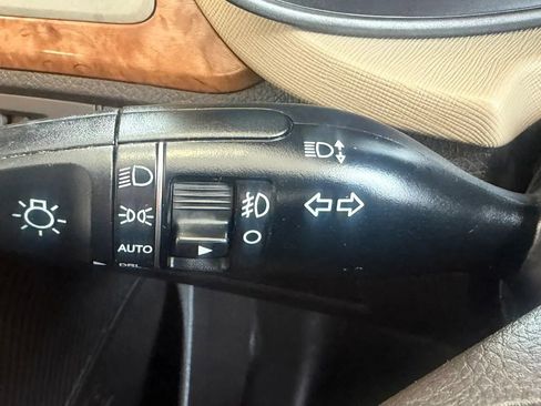 Used 2015 Hyundai Santa Fe Sport w/ Option Group 02 FWD image 11