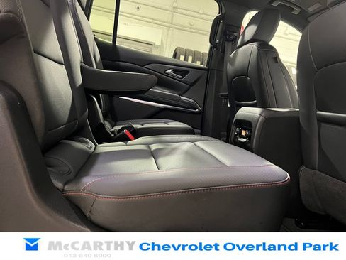 Used 2024 Chevrolet Traverse Z71 w/ Enhanced Driving Package AWD/4WD image 33