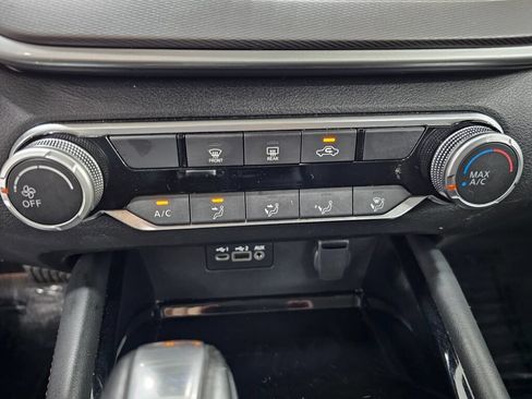 Used 2024 Nissan Altima 2.5 SR FWD image 20