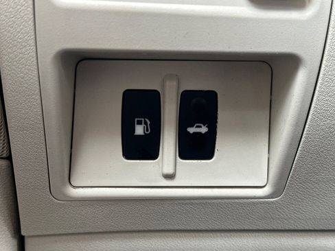 Used 2011 Lexus IS 250 w/ Premium Pkg Value Edition image 36