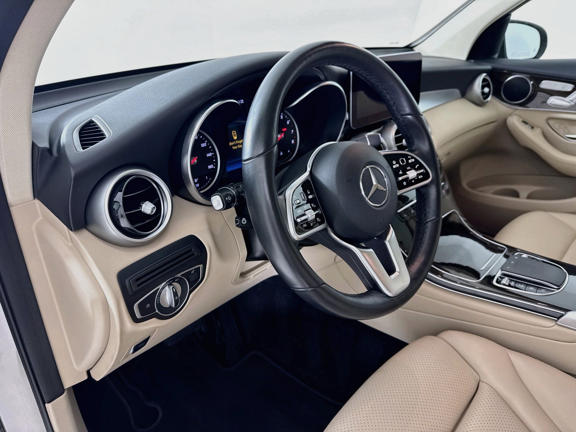 Certified 2022 Mercedes-Benz GLC 300 image 10