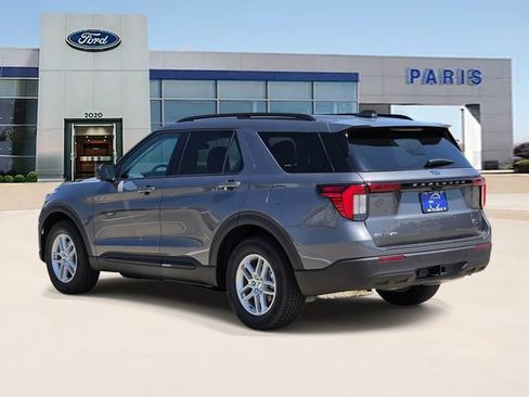New 2026 Ford Explorer Active RWD image 3