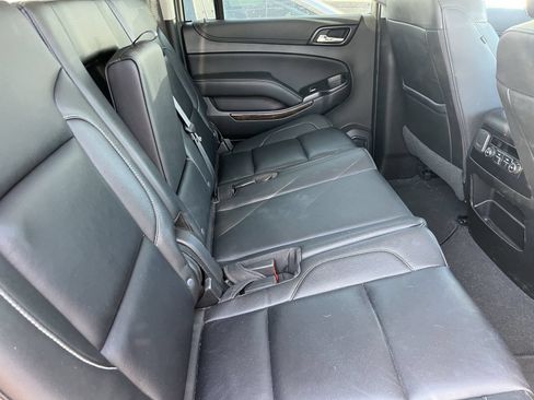 Certified 2019 Chevrolet Suburban LT AWD/4WD image 8