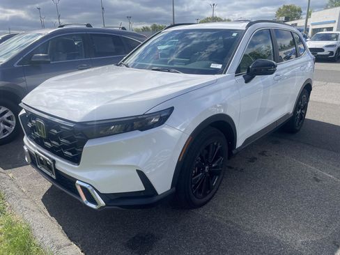 Used 2023 Honda CR-V Sport Touring image 3