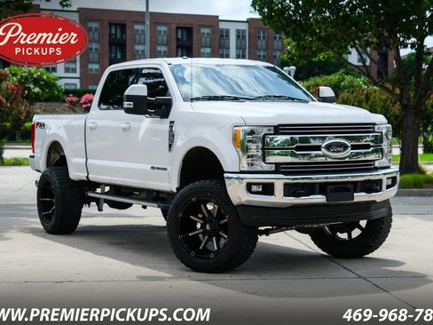 Used 2017 Ford F250 Lariat w/ FX4 Off-Road Package AWD/4WD image 1