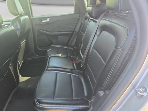 Used 2024 Ford Escape Platinum AWD/4WD image 36