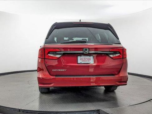Used 2023 Honda Odyssey EX image 7