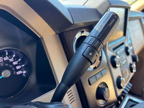 Used 2016 Ford F250 Lariat w/ Lariat Interior Package image 27