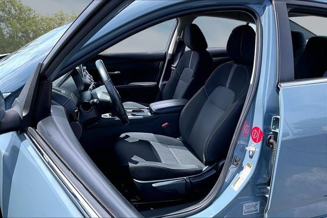 Certified 2025 Nissan Sentra SV w/ All-Weather Package FWD image 20