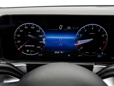 Used 2024 Mercedes-Benz GLB 35 AMG 4MATIC image 23