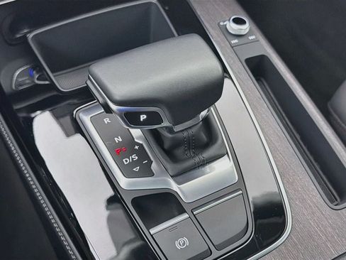 Used 2021 Audi Q5 2.0T Premium Plus w/ Premium Plus Package AWD/4WD image 17